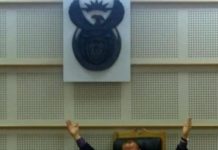 Lawyer Jokes Barry Varkel in Judges' seat