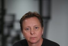 Connectivity or control – do businesses have to choose? Dana Eitzen