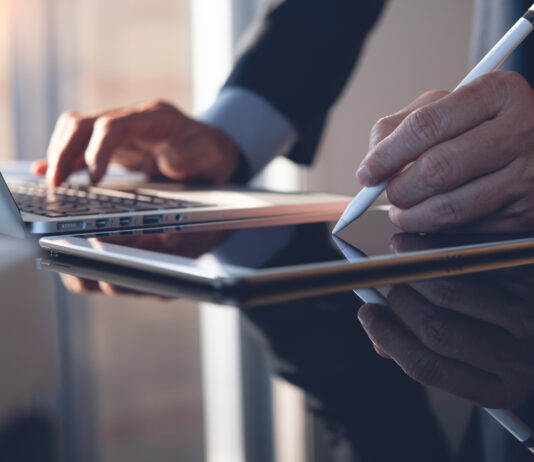 Electronic signatures and the sale of immovable property. e-signatures in property
