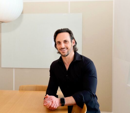 The anatomy of a scam: Psychological tricks payment fraudsters use to get their way Ryan Mer of EFTSure