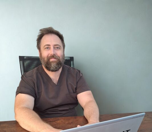 Dentist doubles as ‘greyhat’ cybersecurity expert David Sykes